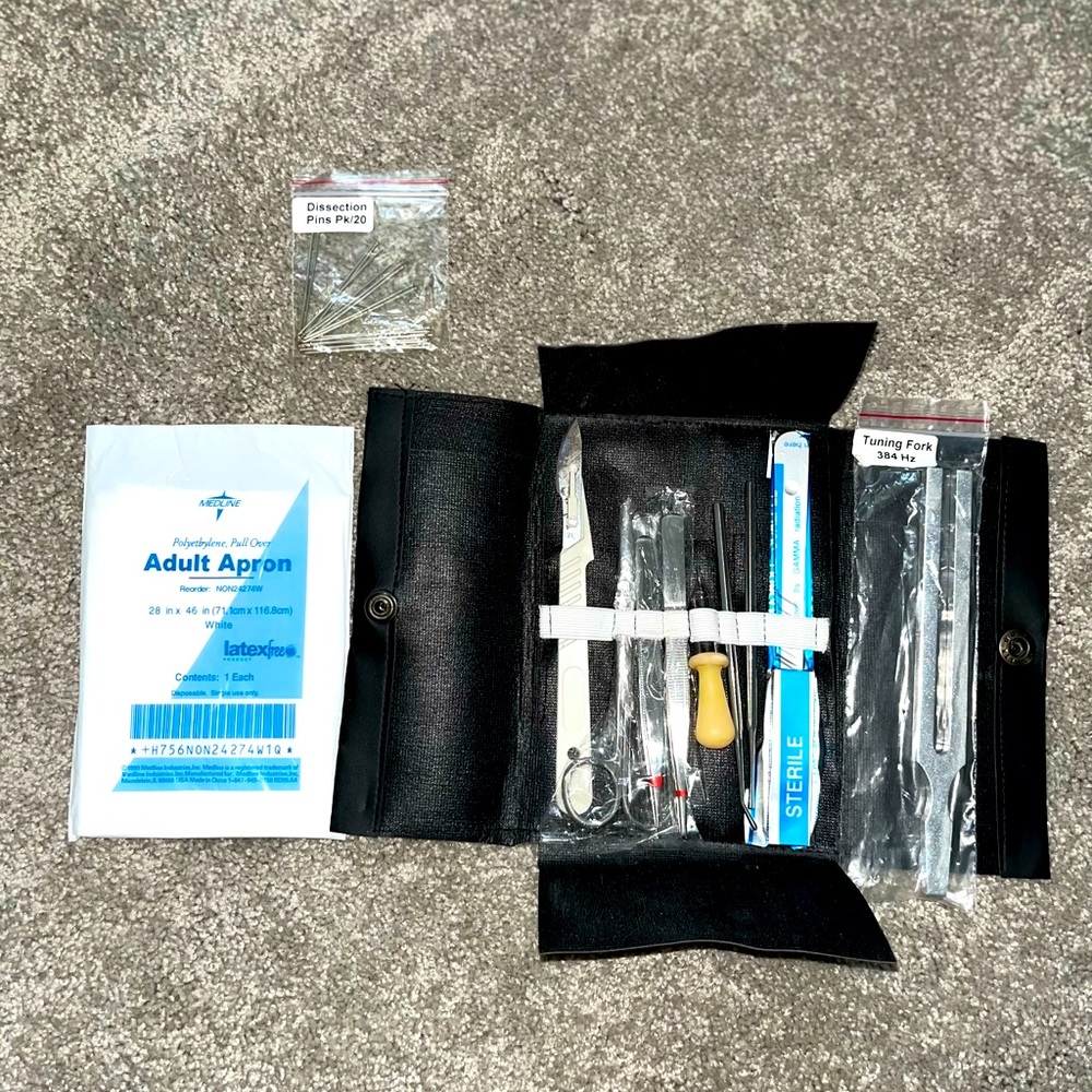 Biology dissection kit - NWOT